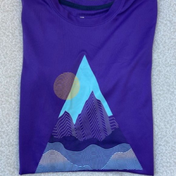 Cat & Jack Athletic t-shirt - Picture 1 of 1